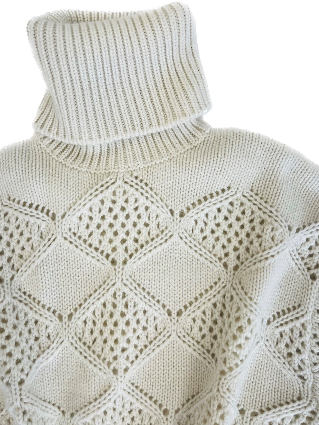 Pierced turtleneck oversize short pure cashmere