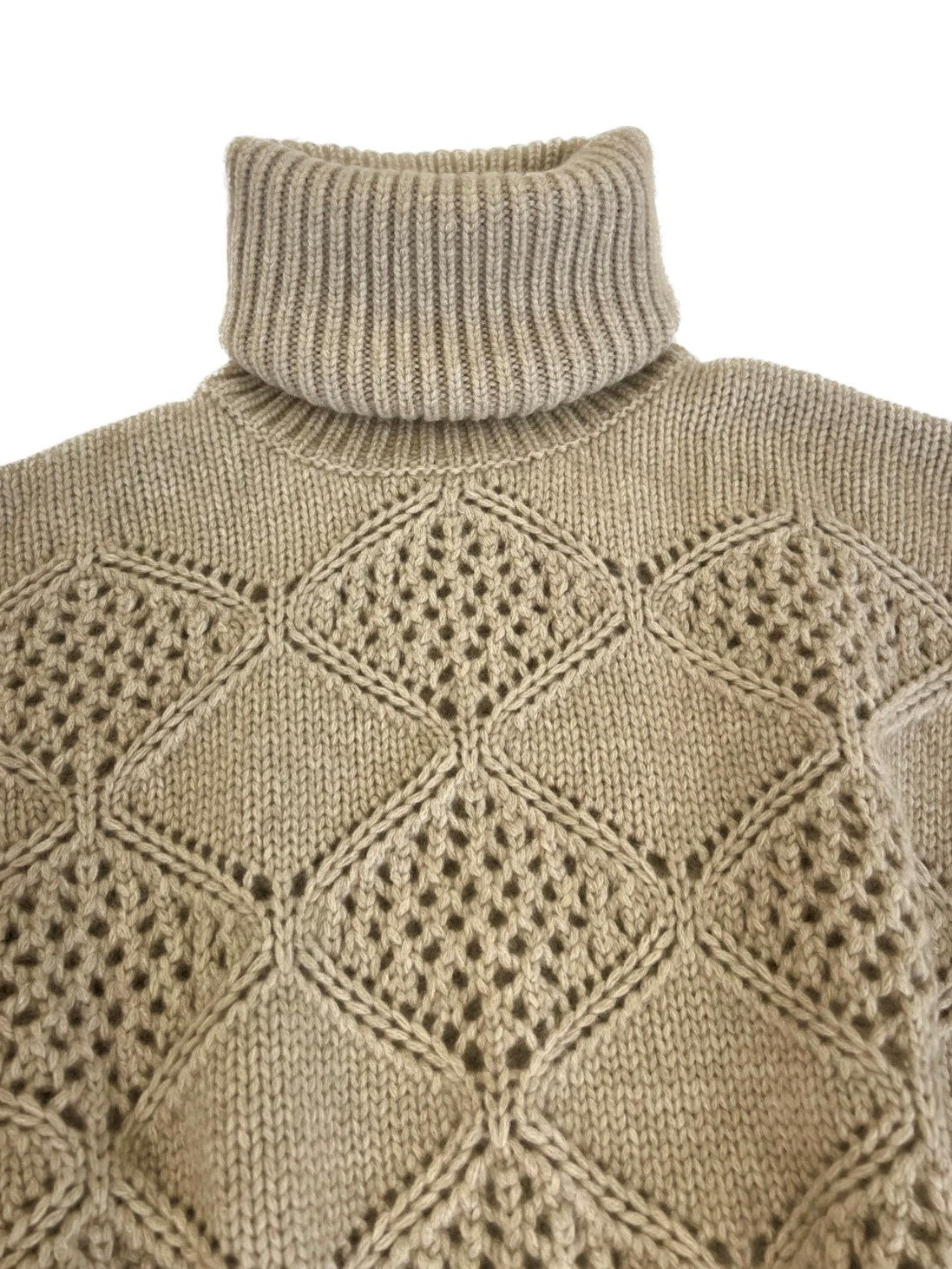 Pierced turtleneck oversize short pure cashmere